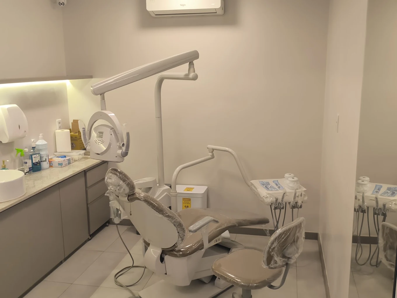 Consultório ADEQUA com equipamentos modernos